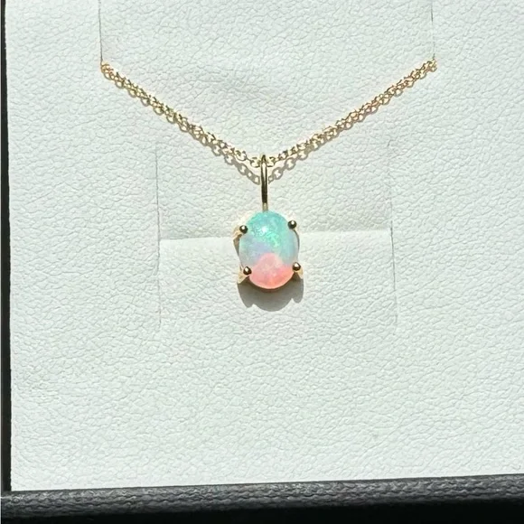 Natural Opal NWOT Necklace 14K yellow gold-filled. NEW. Natural Australian opal. - Picture 3 of 9